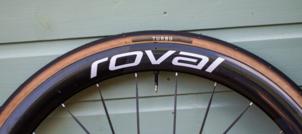 Examen des roues Roval Rapide CLX III : l'approche mulet routier livre la marchandise