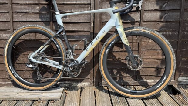 Examen des roues Scope R4.G : La paire de roues de gravier économique de la gamme Scope est le bien meilleur achat