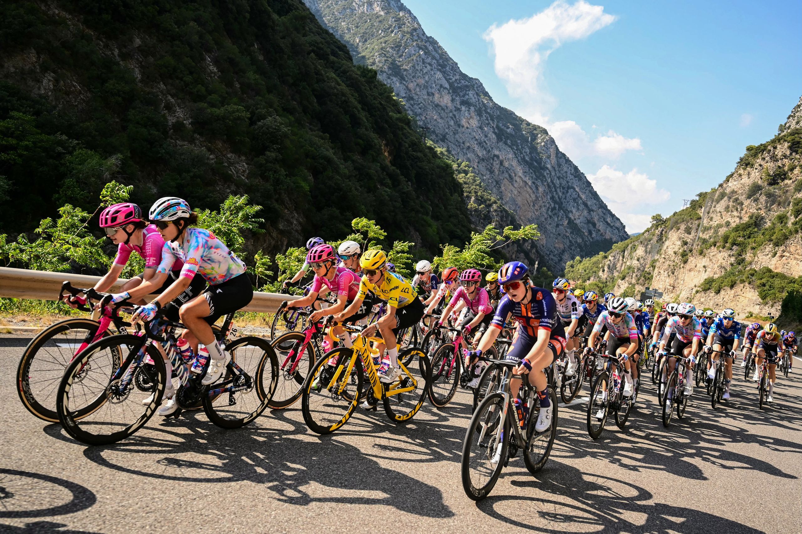« Les femmes parcourent la distance selon leurs propres conditions » : un énorme coup de pouce pour l'équitation féminine lors de la semaine du Tour de France Femmes, selon Strava