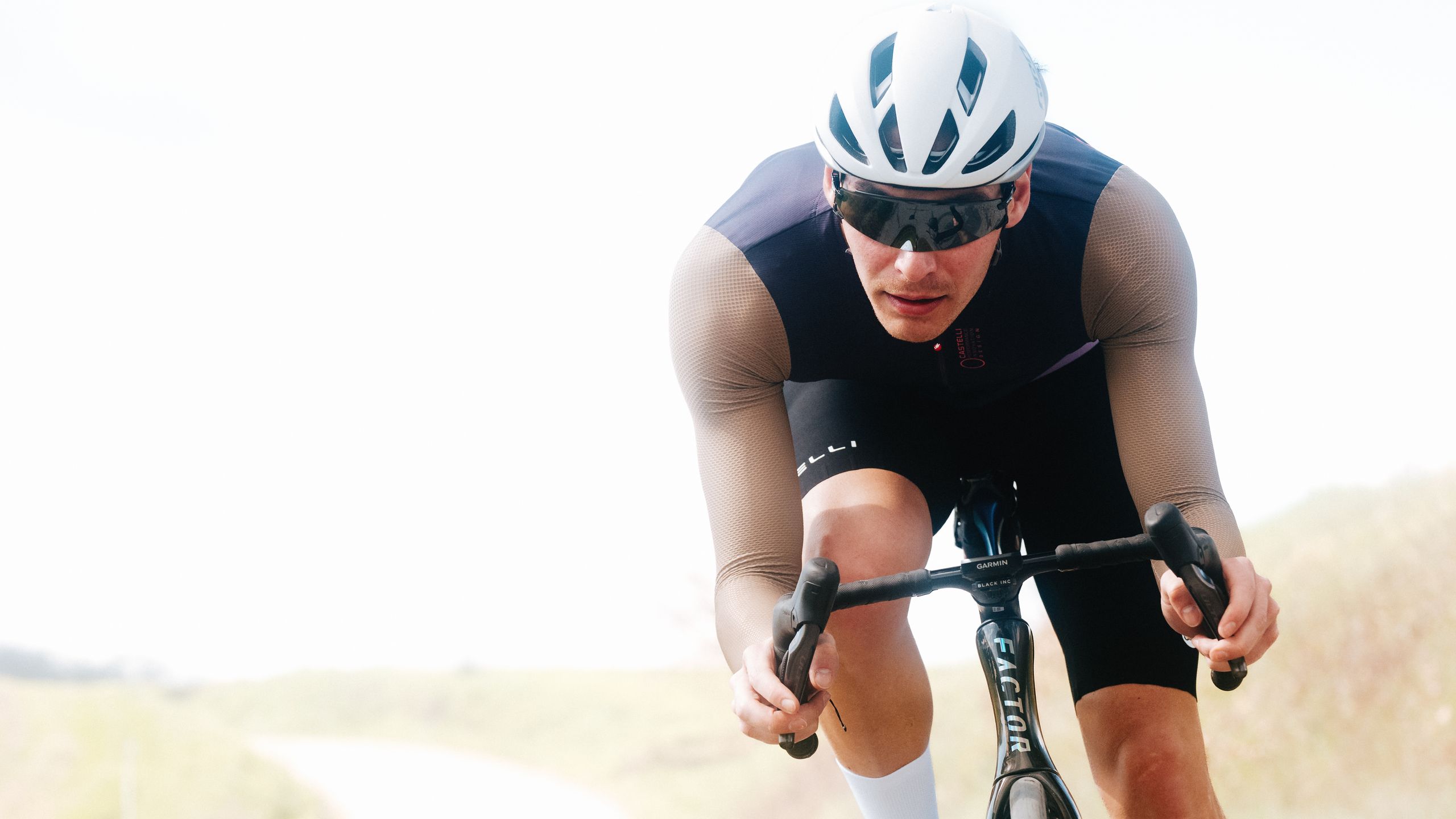 « L'ancienne façon de rouler est révolue » – Castelli lance une nouvelle gamme de vêtements Transition pour combler l'écart de confort entre les températures estivales et hivernales