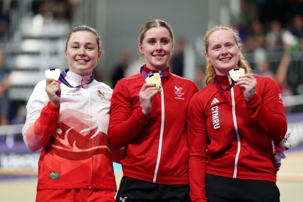 "Imaginez un monde où les femmes sont vues pour ce qu'elles peuvent faire et pas seulement pour leur apparence" : la championne olympique Sophie Capewell s'exprime contre la publicité de Sydney Sweeney