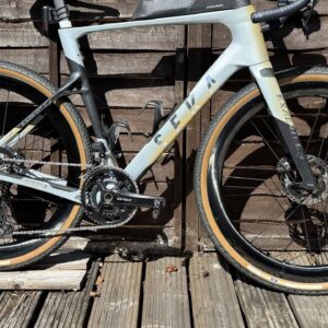 Test de la paire de roues Campagnolo Bora X : une paire de roues de course sur gravier merveilleusement équilibrée
