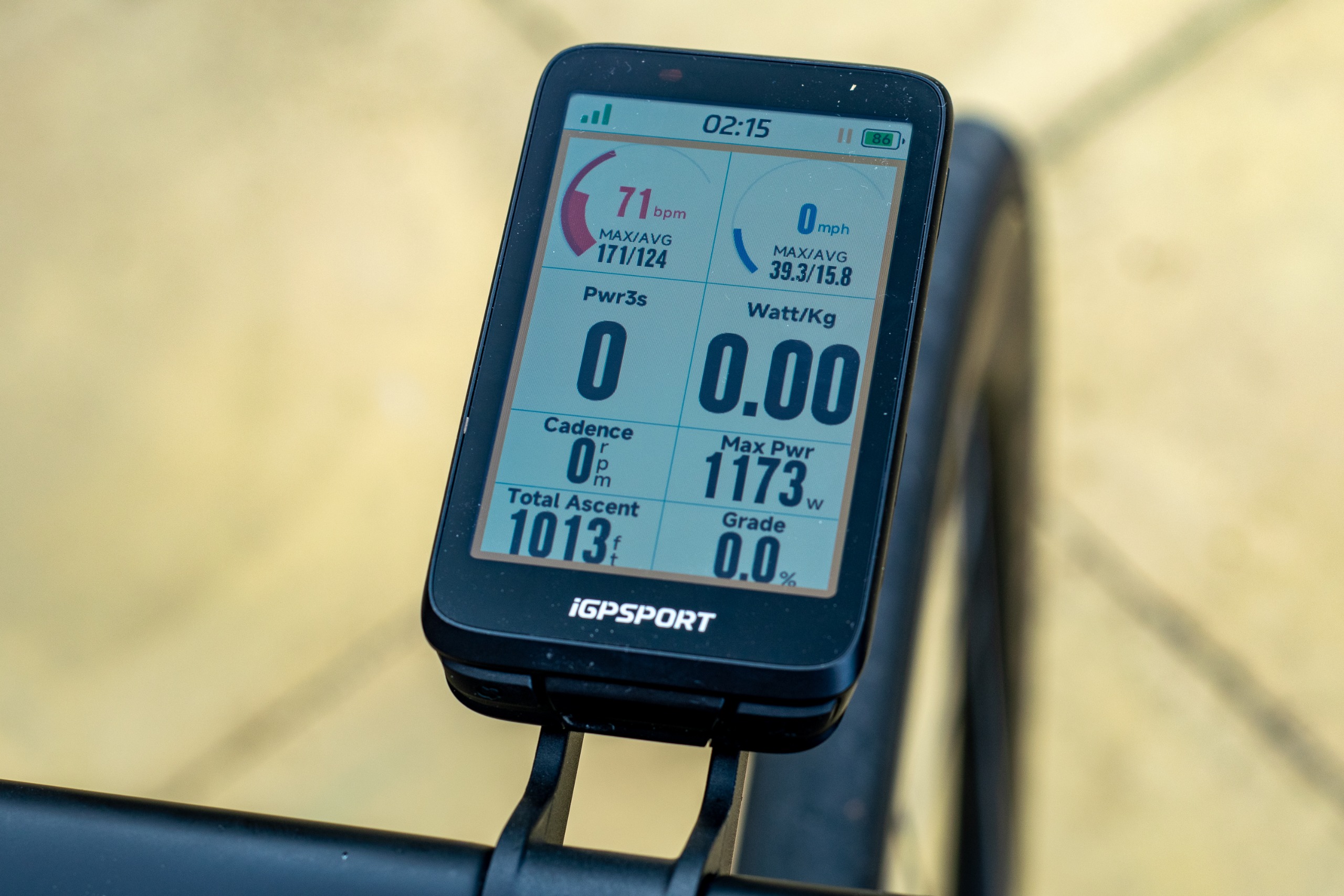 Un ordinateur de vélo iGPSPORT BiNavi