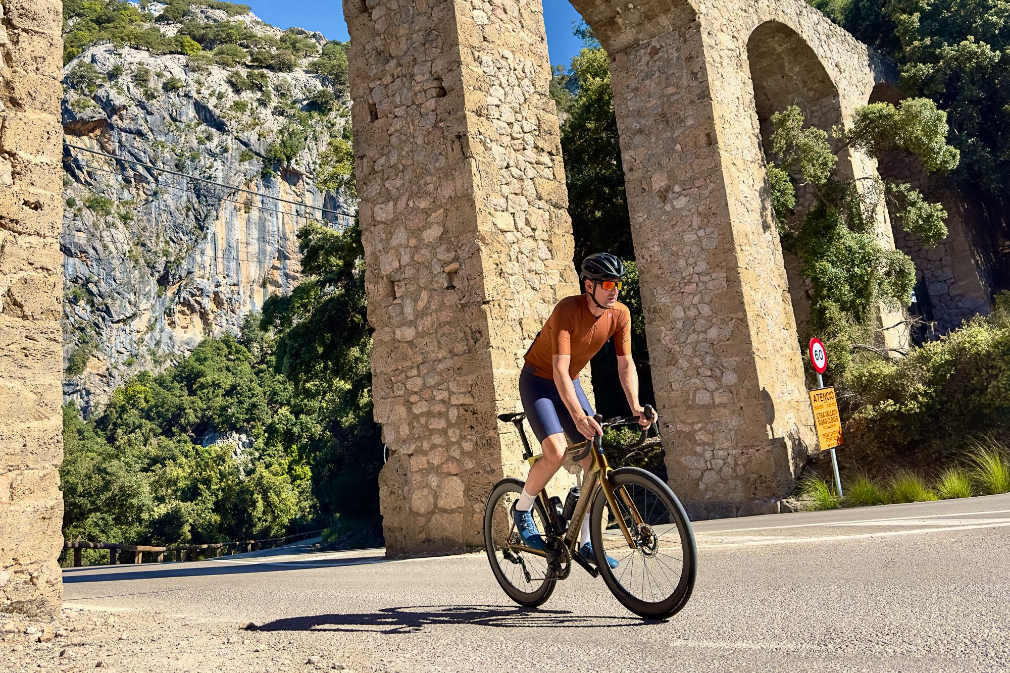 De nouvelles règles pour les cyclistes espagnols entreront en vigueur jeudi – que pourraient-elles signifier pour le reste d'entre nous ?