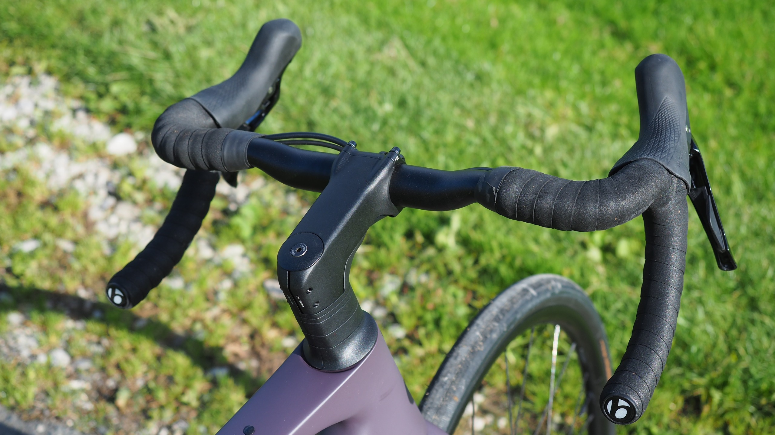 Barre montante Bontrager Comp sur un Trek Domane SL 5 Gen 5