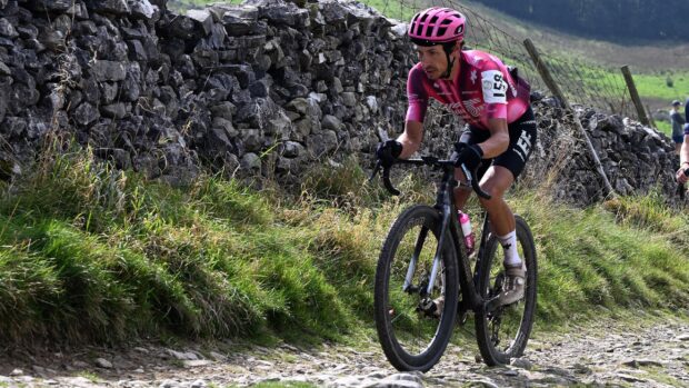 « Je roulerai toujours, mais plus en rose » – Lachlan Morton révèle qu'il quitte EF Education