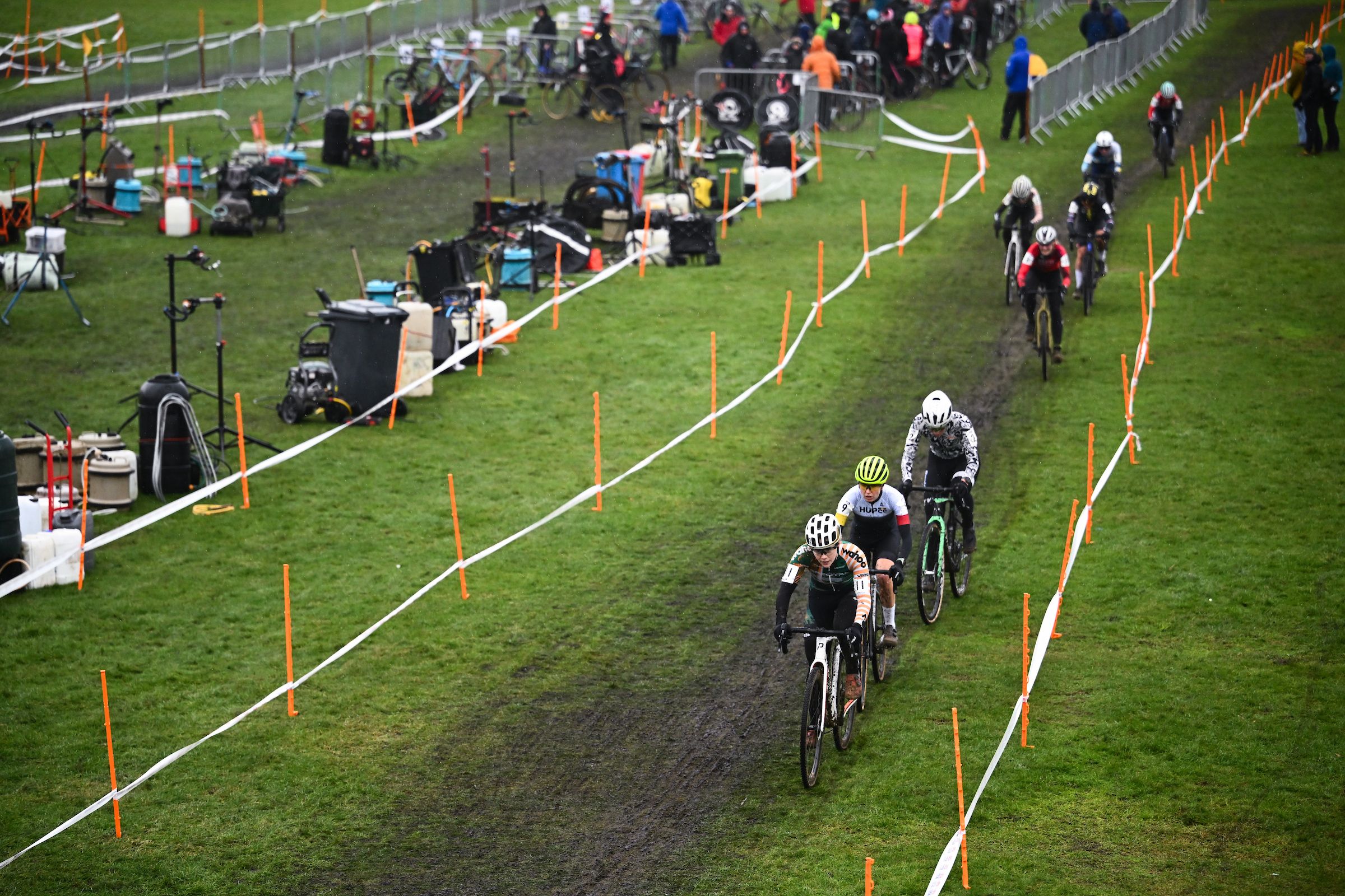 Le cyclo-cross pourrait être le Parkrun du cyclisme – ou du moins sa meilleure chance d'inciter les gens à faire du vélo