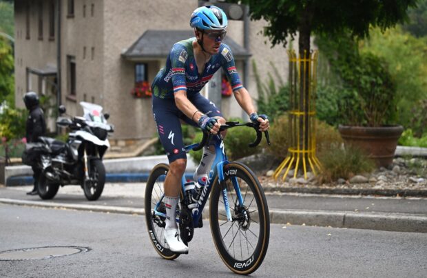 "Le casque lui a définitivement sauvé la vie" – Dylan van Baarle blessé lors d'un incident quelques jours avant son mariage