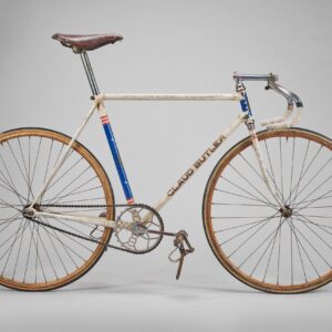 Un vélo de piste de construction britannique datant des années 1940 qui semble conçu sur mesure pour un Américain pionnier