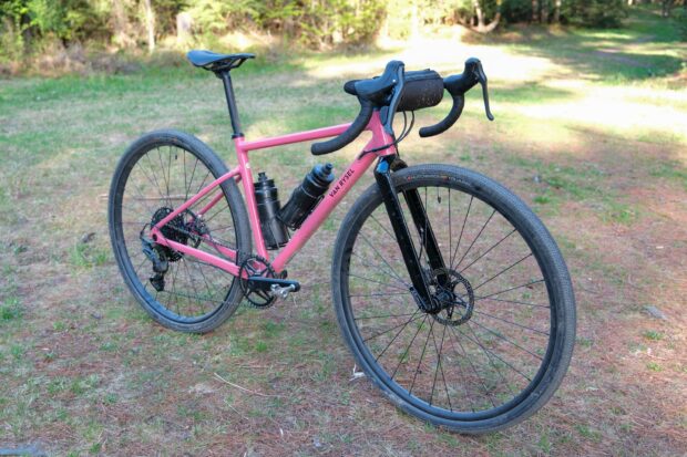 "Risque de blessures graves, voire de mort en raison d'un risque d'accident" - Rappel du vélo Van Rysel GRVL AF aux États-Unis en raison d'un écrou de blocage de roue avant défectueux